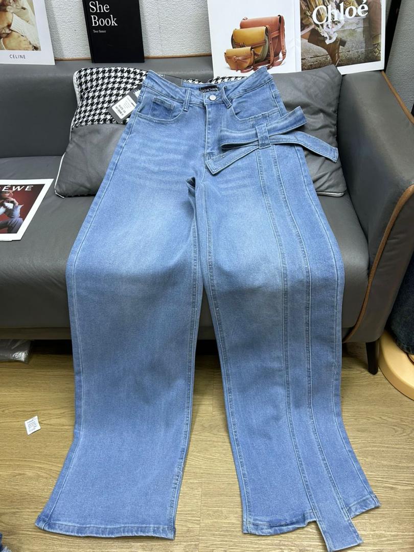 Bow jeans