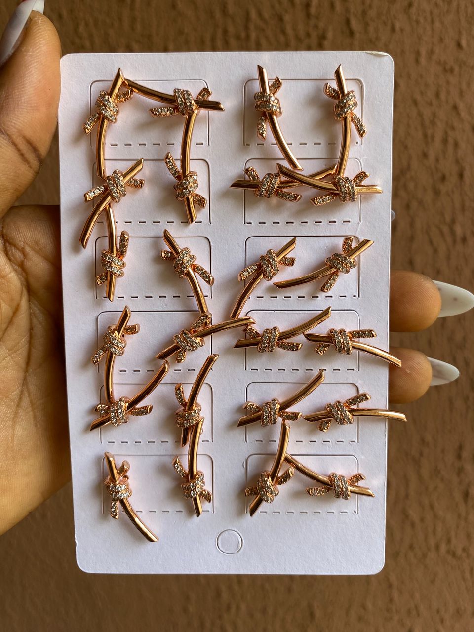 Bow earring