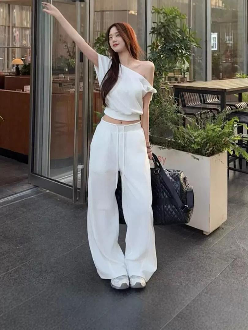 Short sleeved joggers