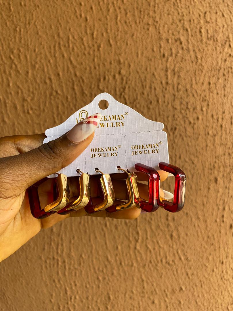 Square red/gold earring