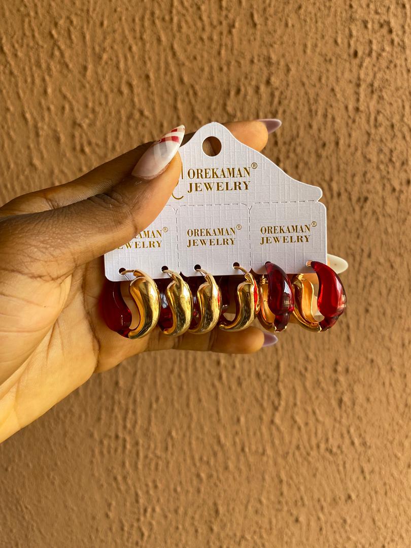 Red/gold & White/gold circular earring
