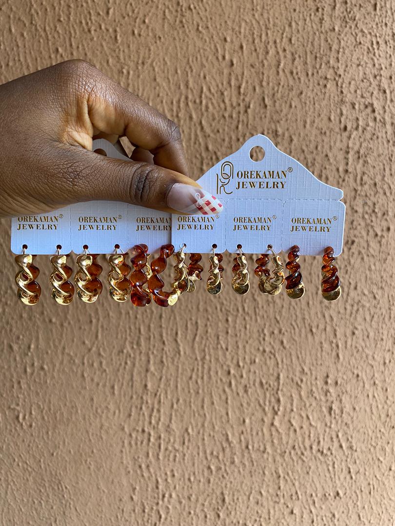 Red/gold twist
