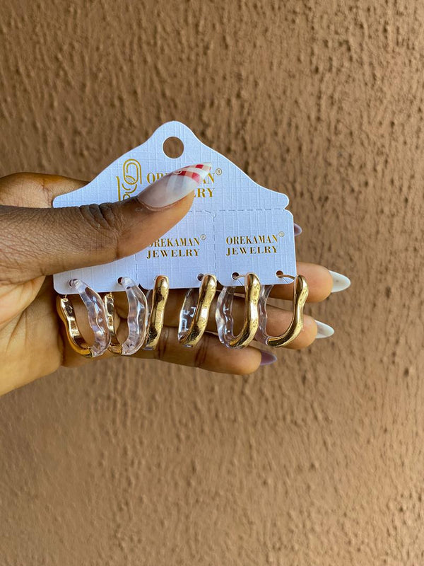Clear/gold earring