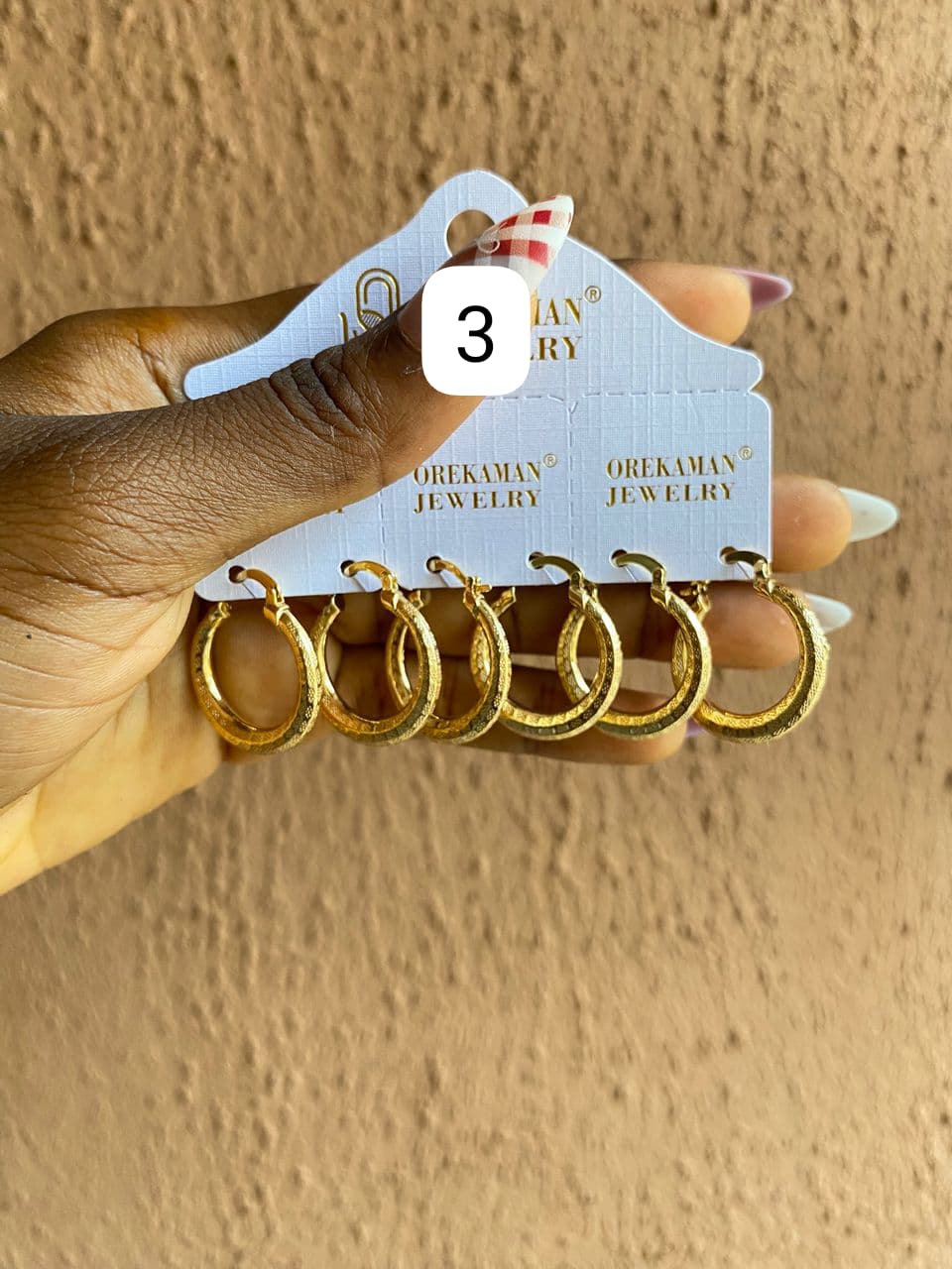 Plain gold circular earrings