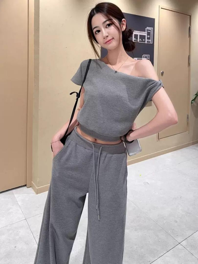 Short sleeved joggers